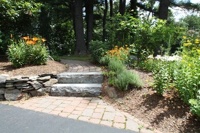 609 Rollstone Rd, Fitchburg, MA 01420 - photo 6