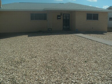 2928 Tyler Ave, El Paso, TX 79930 - photo 2