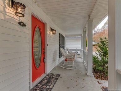 101 Red Cedar Dr, Hendersonville, NC 28792 - photo 5