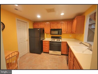 907 Mountainview Dr unit 907, Chesterbrook, PA 19087 - photo 4