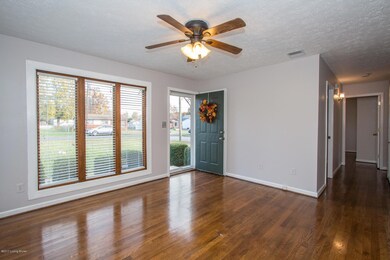 9106 New Maple Rd, Louisville, KY 40229 - photo 5