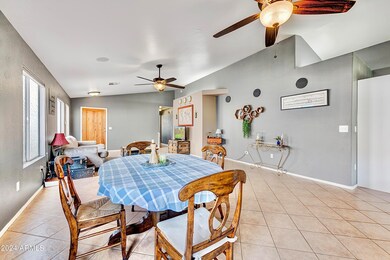 05-Dining Area