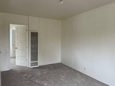 1090 Living Room