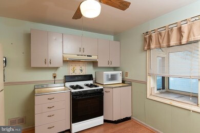 303 Nancy Ave, Linthicum Heights, MD 21090 - photo 7