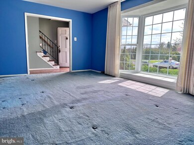 561 Sharon Rd, Colmar, PA 18915 - photo 4