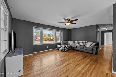 5-web-or-mls-_RAD1347