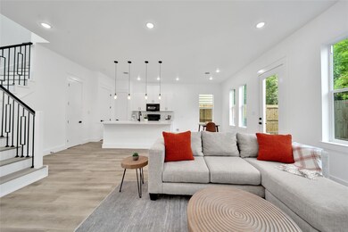 2339 Paul Quinn St, Houston, TX 77091 - photo 2