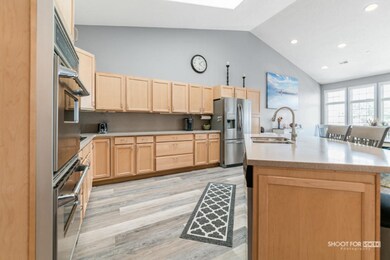 2411LakeAve#2713Lores