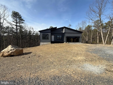 231 Sachem Hill, Hedgesville, WV 25427 - photo 4