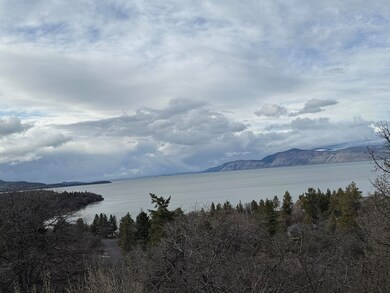 Views of Upper Klamath Lake