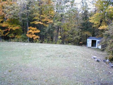 154 Droms Rd, Schenectady, NY 12302 - photo 3