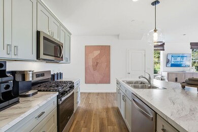 2027 Kensington Ln unit 3001, Hoffman Estates, IL 60169 - photo 5