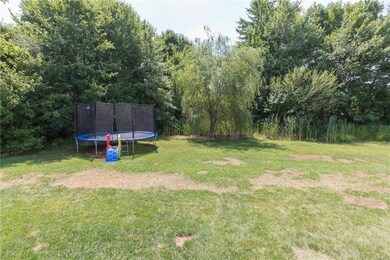 5556 Reid Ln, Allentown, PA 18104 - photo 4