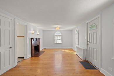 33 Cedar Grove Ave, Peabody, MA 01960 - photo 6