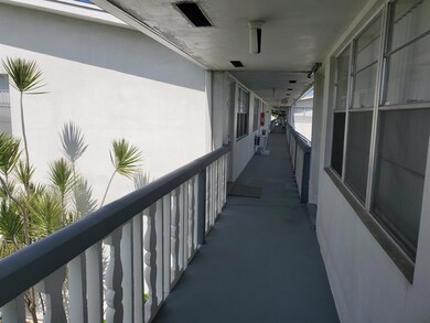 166 Easthampton G, West Palm Beach, FL 33417 - photo 4