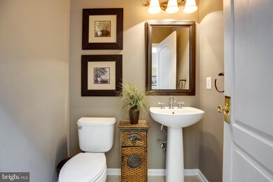 43097 Finders Ln, Chantilly, VA 20152 - photo 7