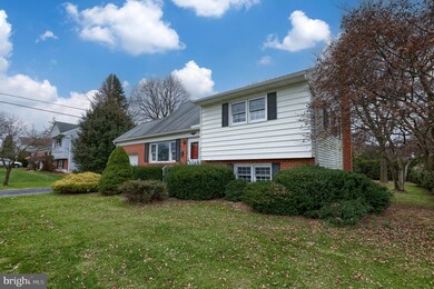 2630 Whittier Ave, Reading, PA 19608 - photo 2