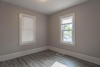 1002 Lowry Ave N, Minneapolis, MN 55411 - photo 5