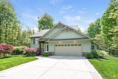 002-Front_View-5784533-medium