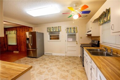 179 Shumaker Dr, Statesville, NC 28625 - photo 7