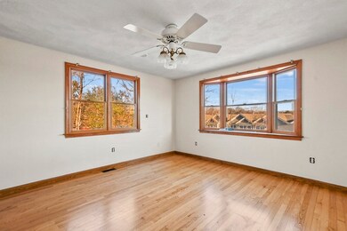 72 Cambridge Rd unit 2, Woburn, MA 01801 - photo 6