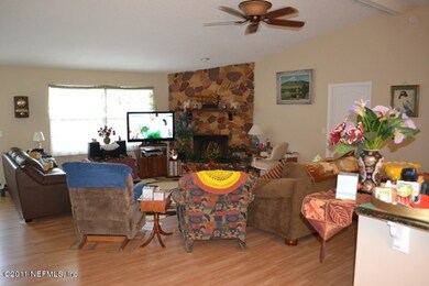 6119 Davon St, Jacksonville, FL 32244 - photo 2