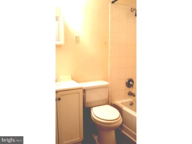 805 Wedgewood Dr, Lansdale, PA 19446 - photo 2