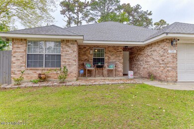 711WatersViewDr-8