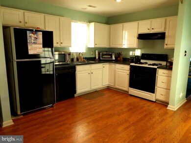 28 Montclair Ave, Berlin, NJ 08009 - photo 3