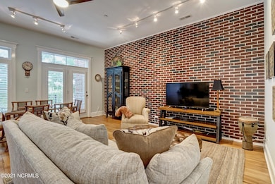 715 N 4th St unit 302, Wilmington, NC 28401 - photo 5