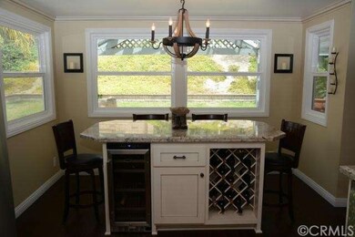 KITCHEN DINING AREA