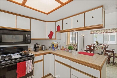 3918 W 118th Place unit 8, Hawthorne, CA 90250 - photo 7