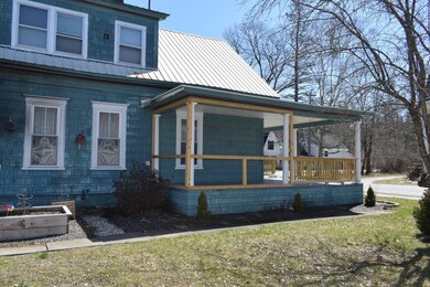 20 Pleasant St, Lancaster, NH 03584 - photo 6