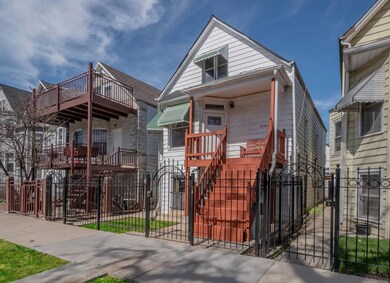 3030 N Allen Ave, Chicago, IL 60618 - photo 3