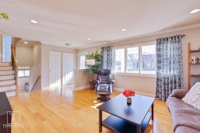 965 Camelot Dr unit 3, Crystal Lake, IL 60014 - photo 2