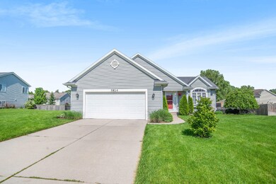 5824 Walnut Ridge Dr SW, Wyoming, MI 49418 - photo 2