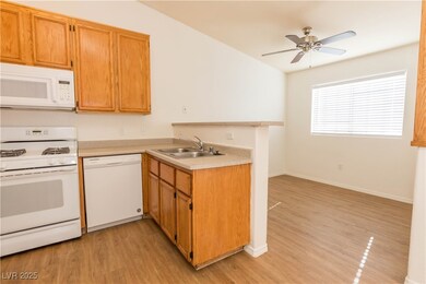 4730 E Craig Rd unit 2028, Las Vegas, NV 89115 - photo 6