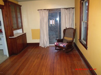 214 Ridge St, Honesdale, PA 18431 - photo 4