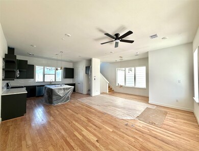 9426 Campbell Rd unit B, Houston, TX 77080 - photo 4