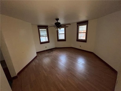 317 N Shenango St, New Castle, PA 16101 - photo 2