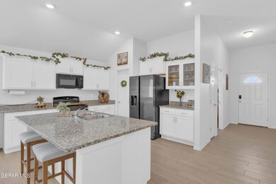 380 Deserts Dr, Socorro, TX 79927 - photo 4