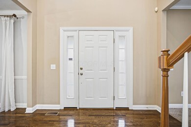 477 Stratshire Ln, Columbus, OH 43230 - photo 6