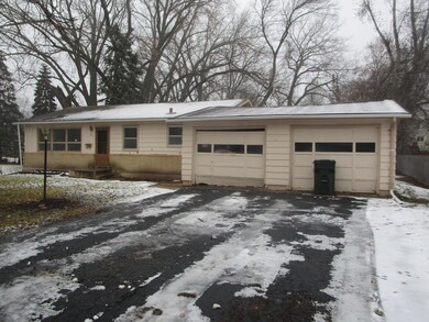 617 W Birch Ave, Fergus Falls, MN 56537 - photo 3