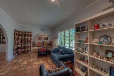 004_Living & Dining Room