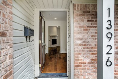 13926 Britoak Ln, Houston, TX 77079 - photo 2