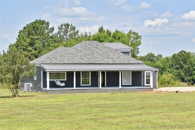 914 N 4190 Rd, Hugo, OK 74743 - photo 2