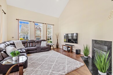 3-Living Room 1.jpg-FULL
