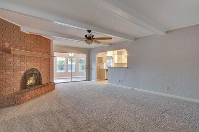 14805 Kingston Dr, Horizon City, TX 79928 - photo 5