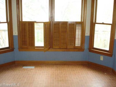 5773 Drake Rd, Greensboro, NC 27406 - photo 5