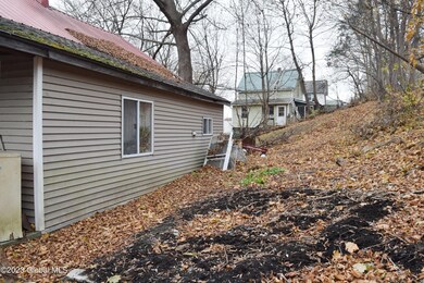 71 1st St, Castleton On Hudson, NY 12033 - photo 3